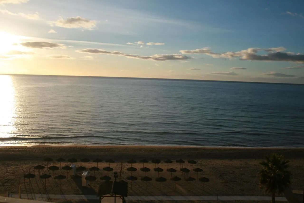 Apartamento En Primera Linea/Beachfront Apartment Fuengirola 0*,  Spain