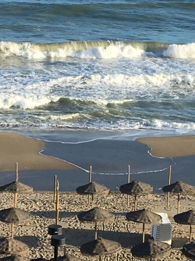 Apartamento En Primera Linea/Beachfront Apartment Fuengirola 0*,