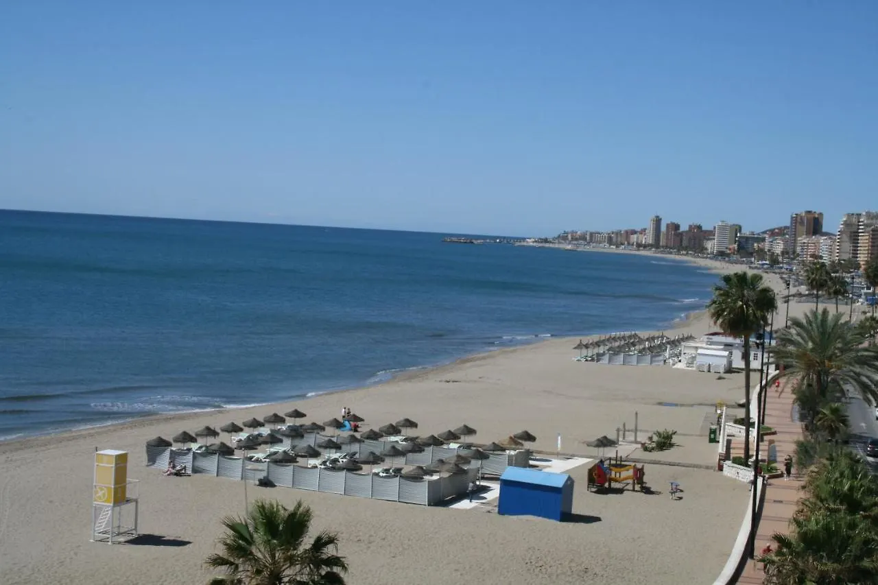 Apartamento En Primera Linea/Beachfront Apartment Fuengirola