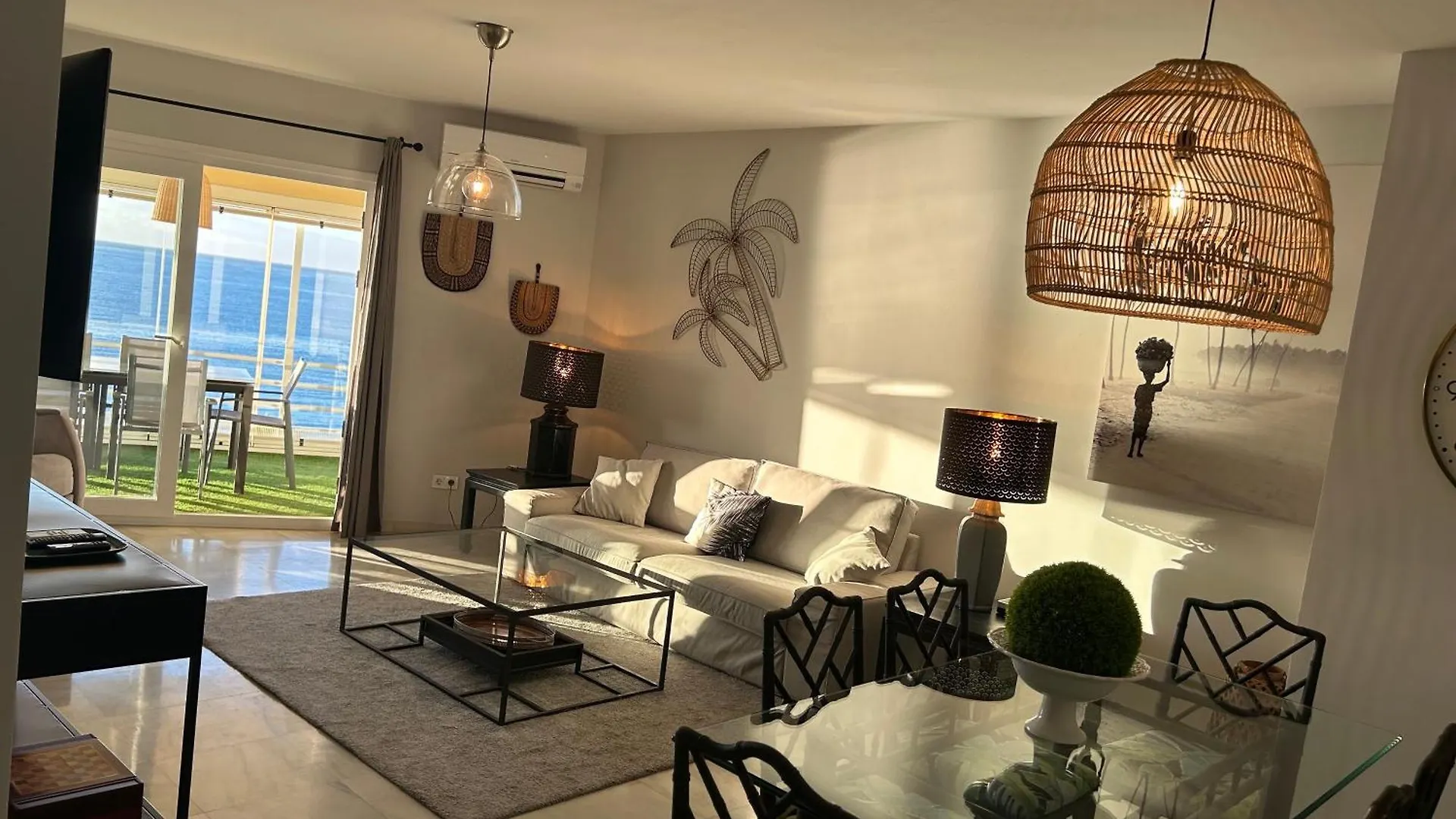 Apartamento En Primera Linea/Beachfront Apartment Fuengirola 0*,  Spain