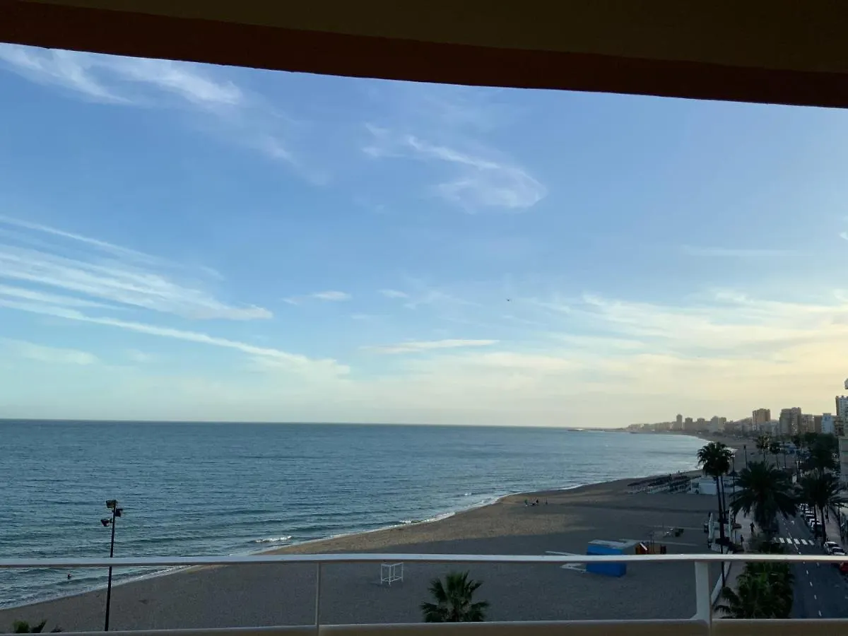 Apartamento En Primera Linea/Beachfront Apartment Fuengirola