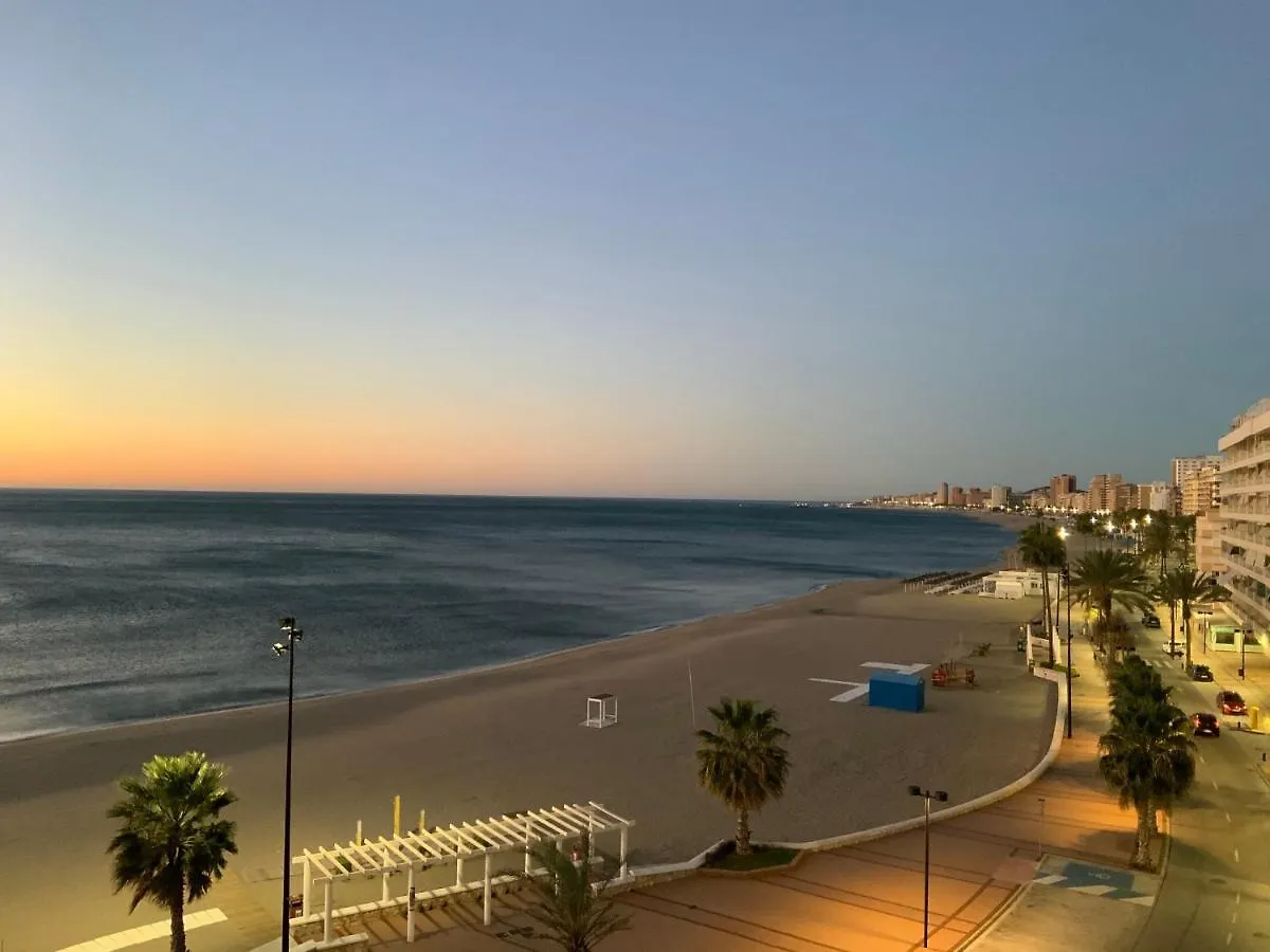 Apartamento En Primera Linea/Beachfront Apartment Fuengirola