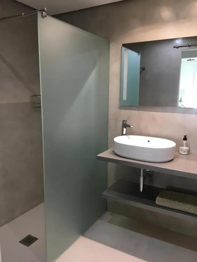 Apartamento En Primera Linea/Beachfront Apartment Fuengirola
