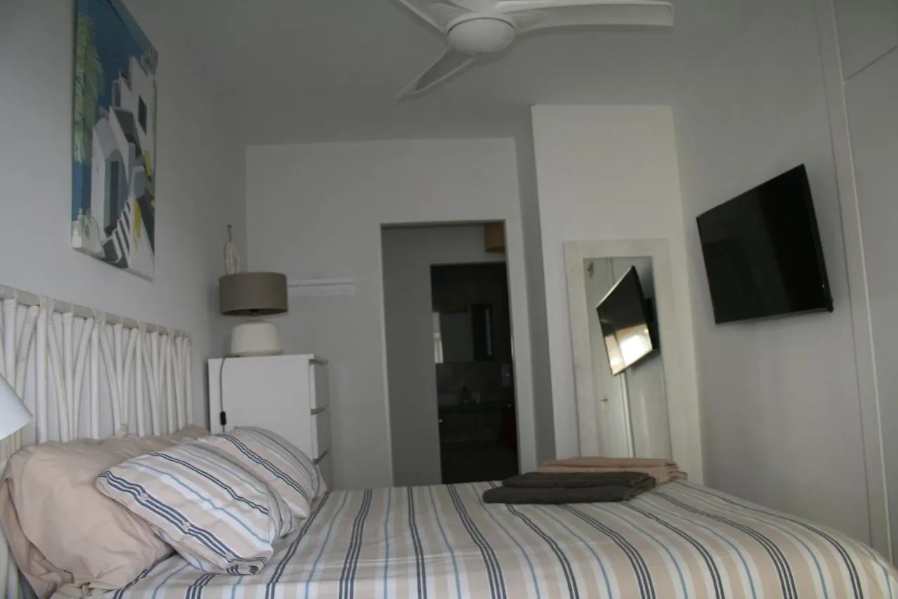 Apartamento En Primera Linea/Beachfront Apartment Fuengirola