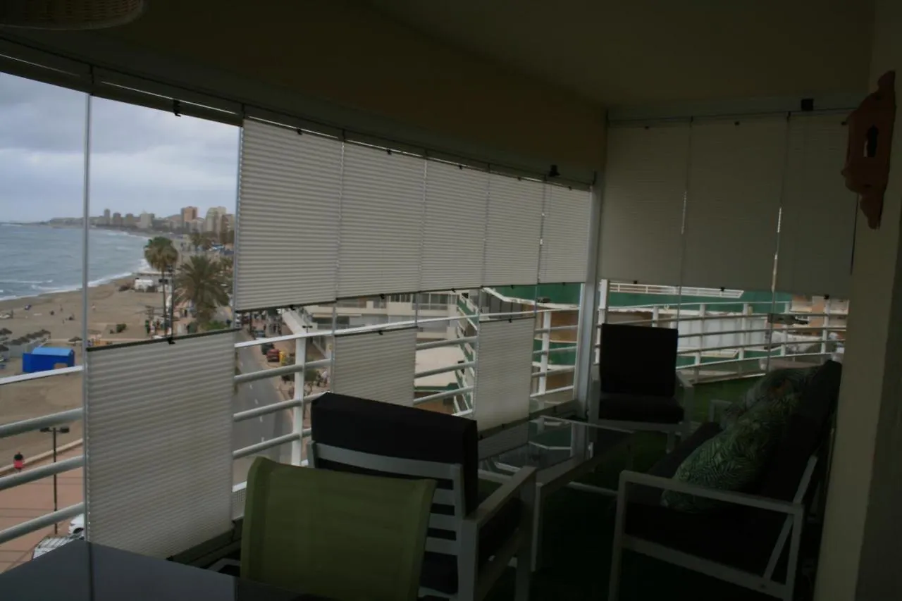 Apartamento En Primera Linea/Beachfront Apartment Fuengirola