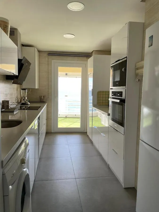 Apartamento En Primera Linea/Beachfront Apartment Fuengirola