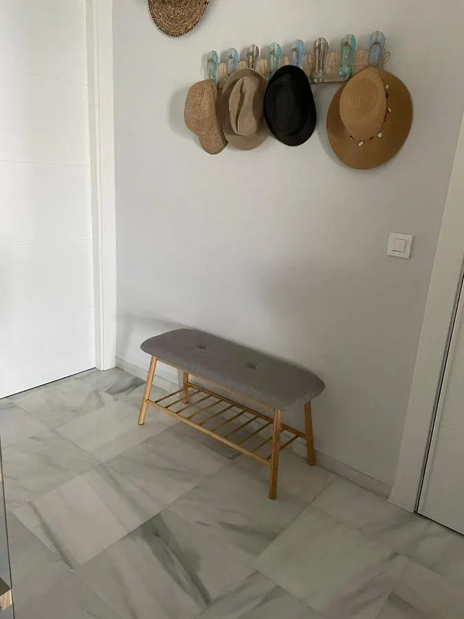 Apartamento En Primera Linea/Beachfront Apartment Fuengirola Spain