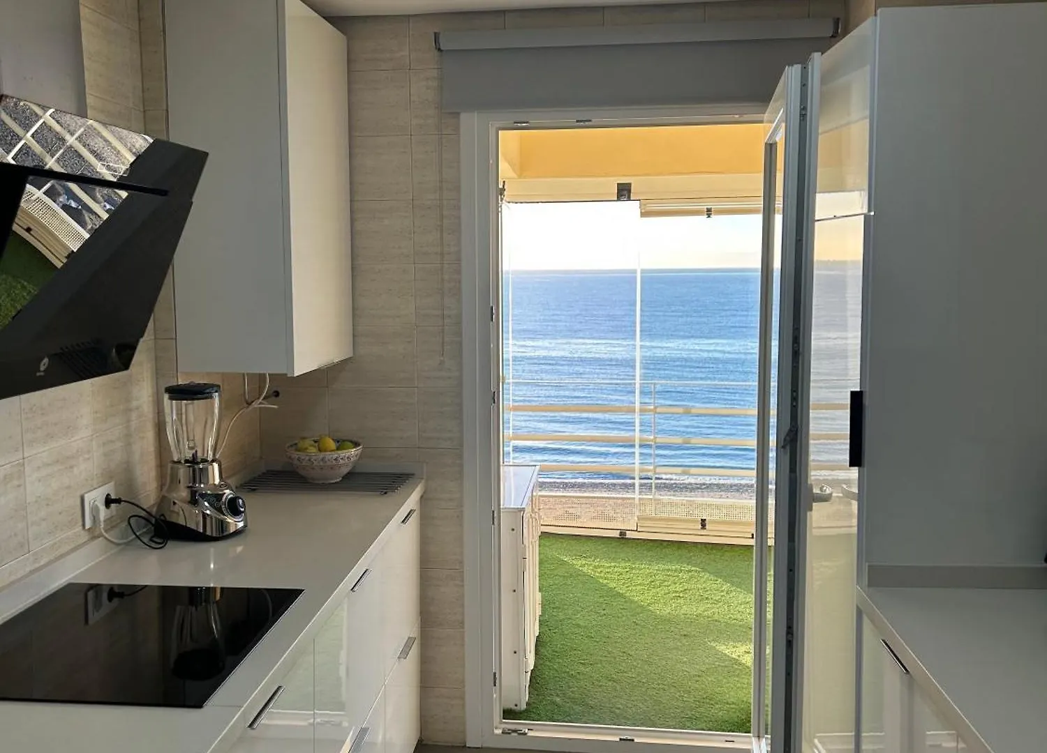 Apartamento En Primera Linea/Beachfront Apartment Fuengirola