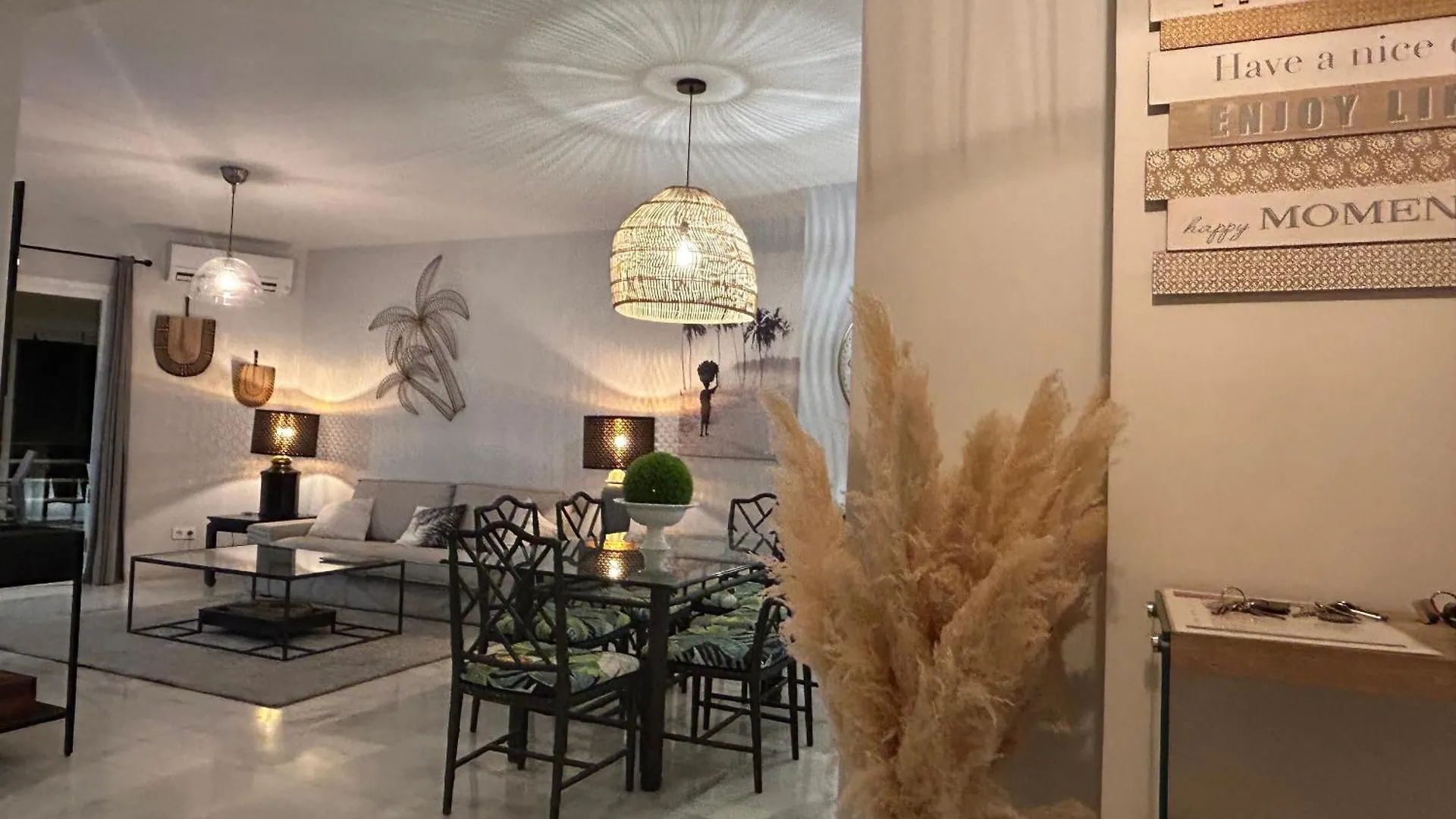 Apartamento En Primera Linea/Beachfront Apartment Fuengirola